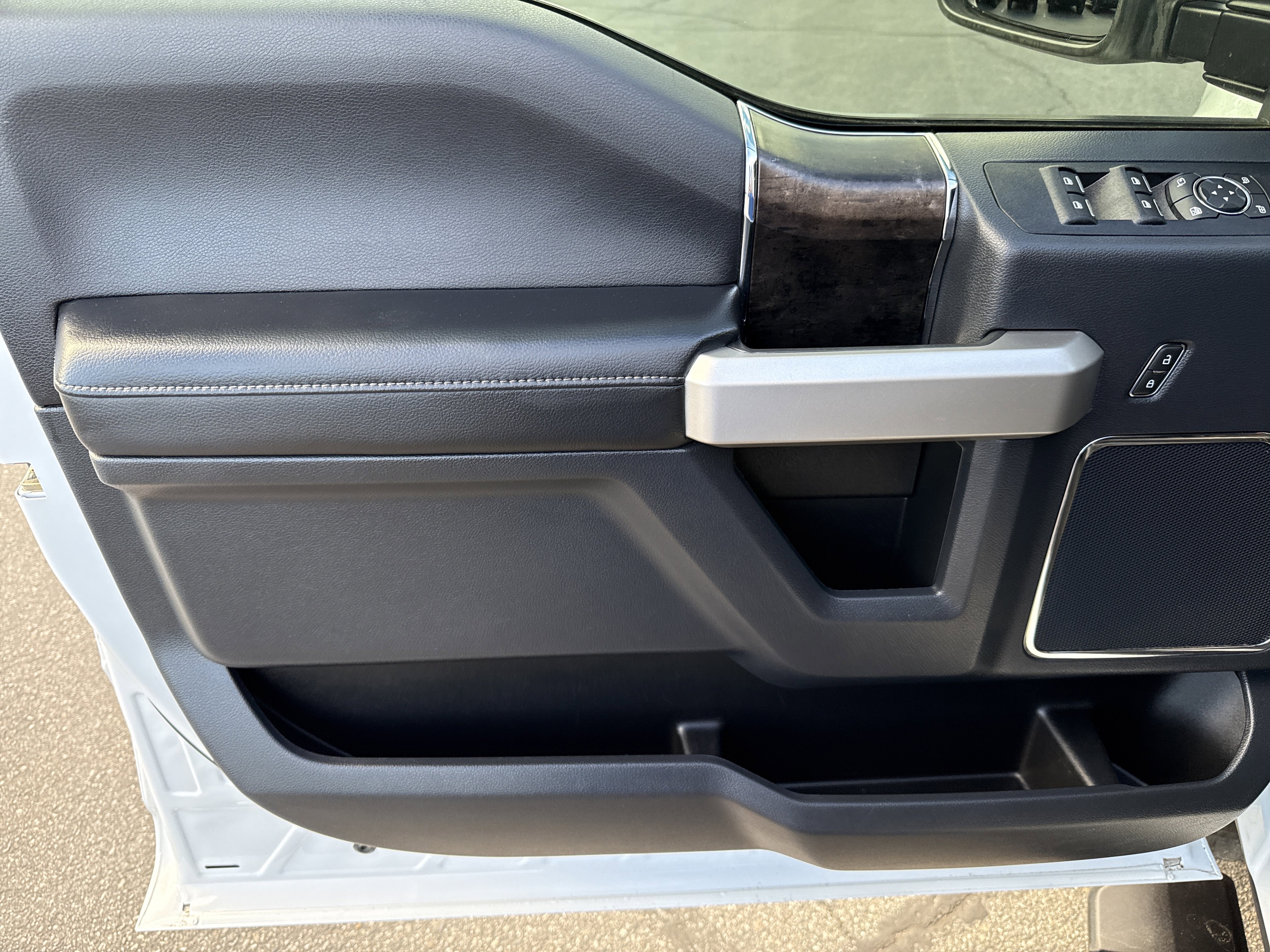 Certified 2022 Ford F250 Lariat AWD/4WD image 18