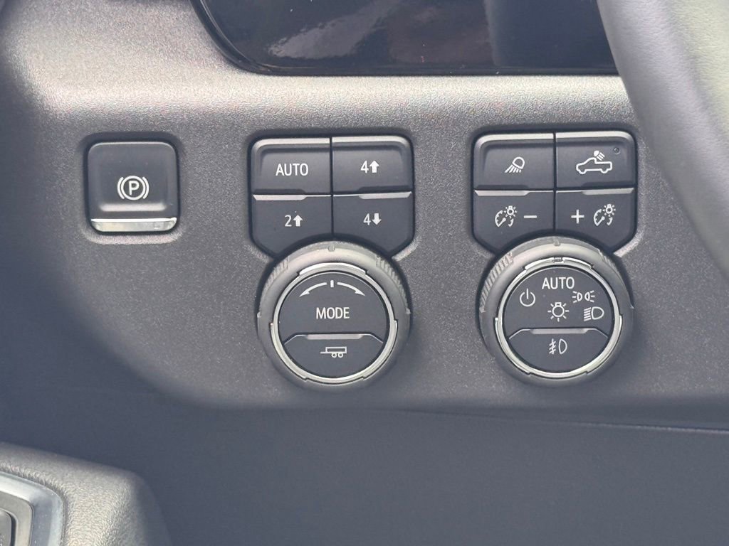 Used 2025 Chevrolet Silverado 1500 LT Trail Boss w/ LT Trail Boss Premium Package image 24