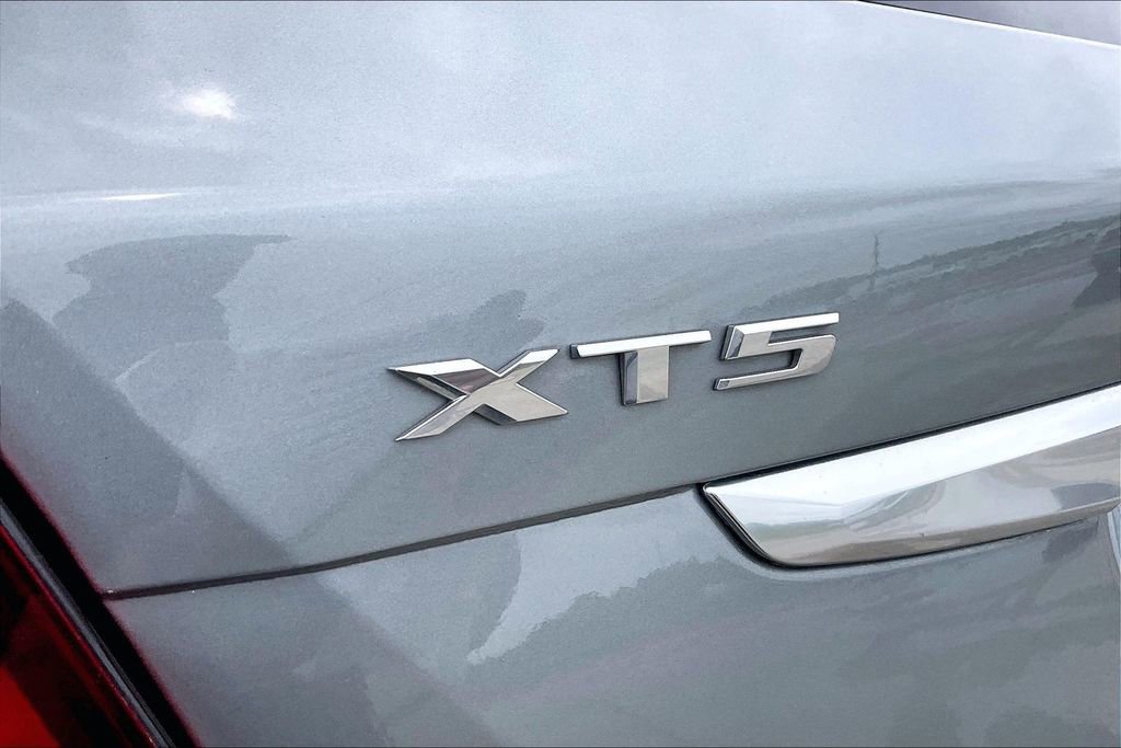 Used 2023 Cadillac XT5 Premium Luxury w/ Technology Package FWD image 21