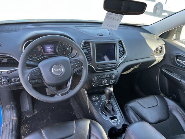 Used 2022 Jeep Cherokee Trailhawk w/ Comfort/Convenience Group AWD/4WD image 15