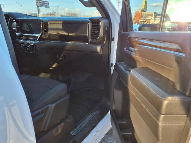 Used 2024 Chevrolet Silverado 3500 LT w/ Safety Package image 31