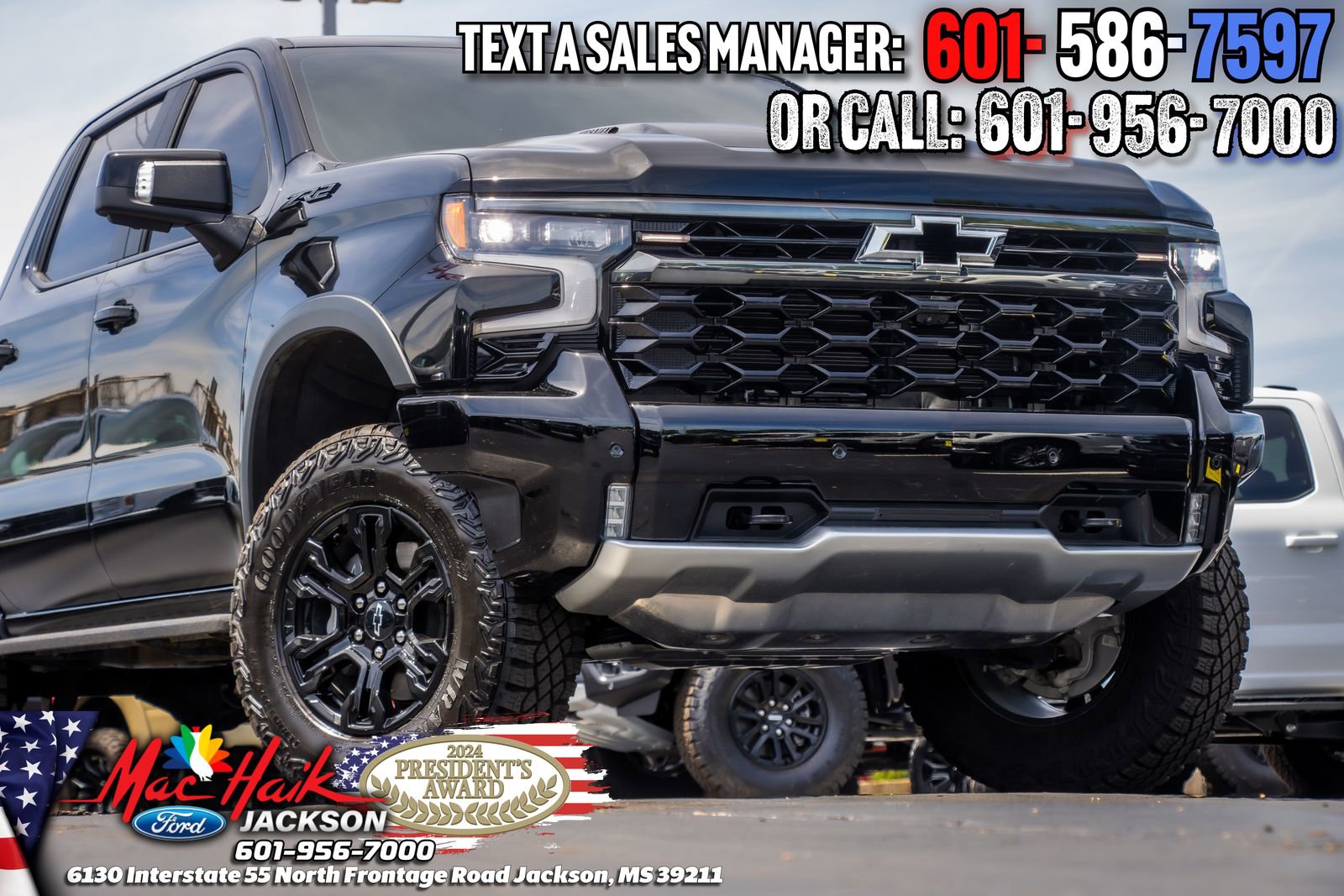 Used 2025 Chevrolet Silverado 1500 ZR2 w/ Technology Package AWD/4WD image 2