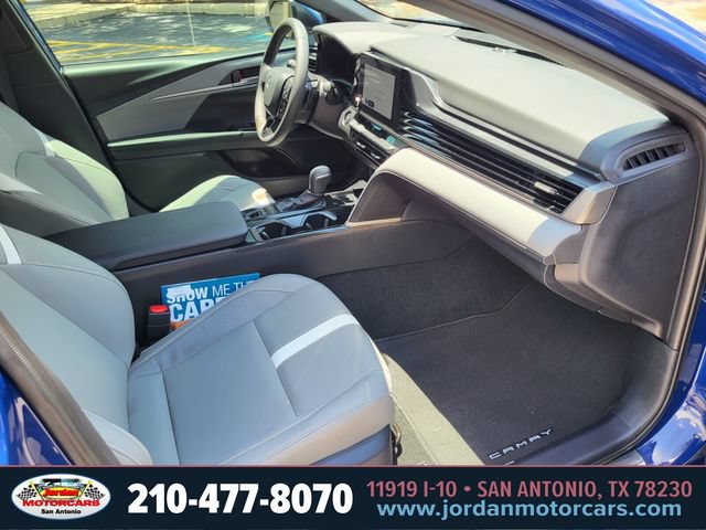 Used 2025 Toyota Camry SE w/ Convenience Package FWD image 12