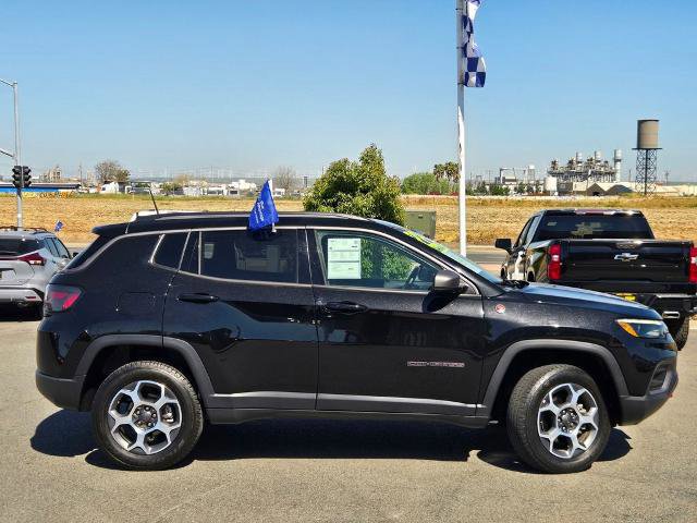 Used 2022 Jeep Compass Trailhawk w/ Trailhawk Elite Group image 6