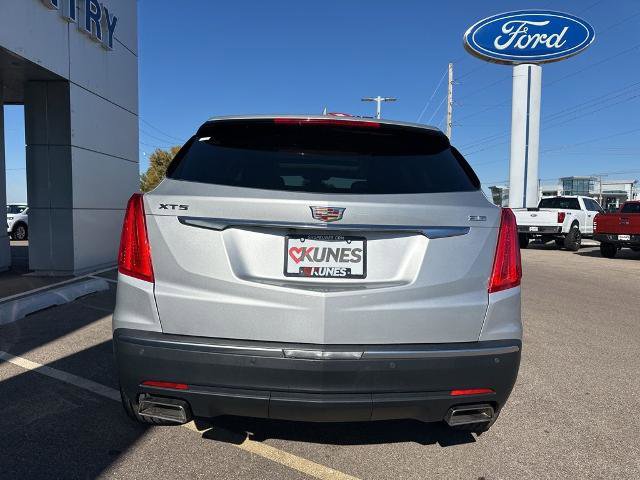 Used 2017 Cadillac XT5 Premium Luxury w/ LPO, Wheel Lock Package image 9