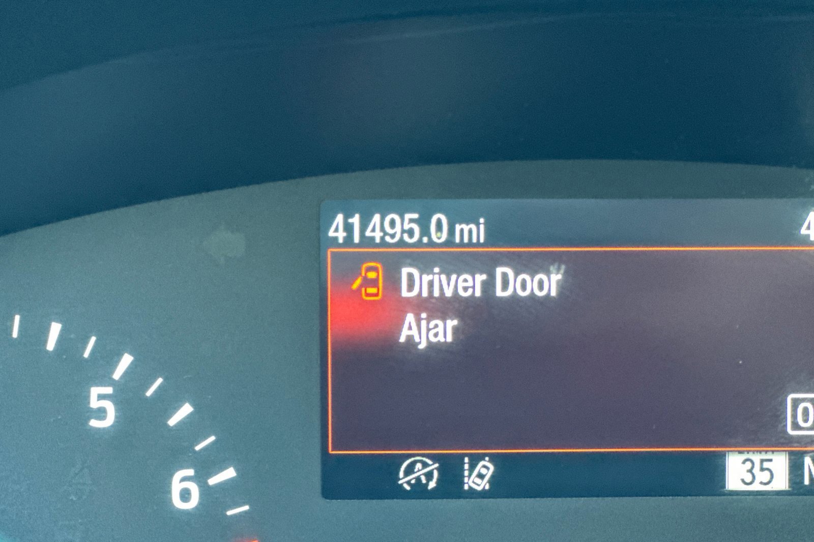 Certified 2022 Ford Escape SEL w/ SEL Stealth AWD Package image 26