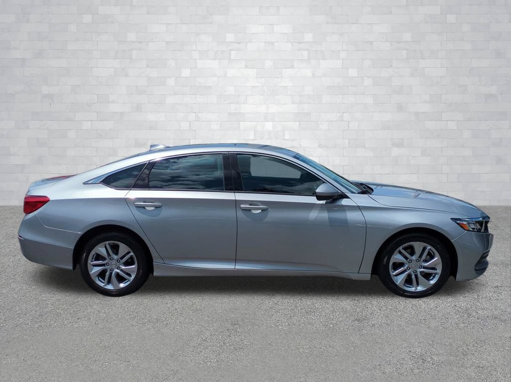 Used 2018 Honda Accord LX image 3