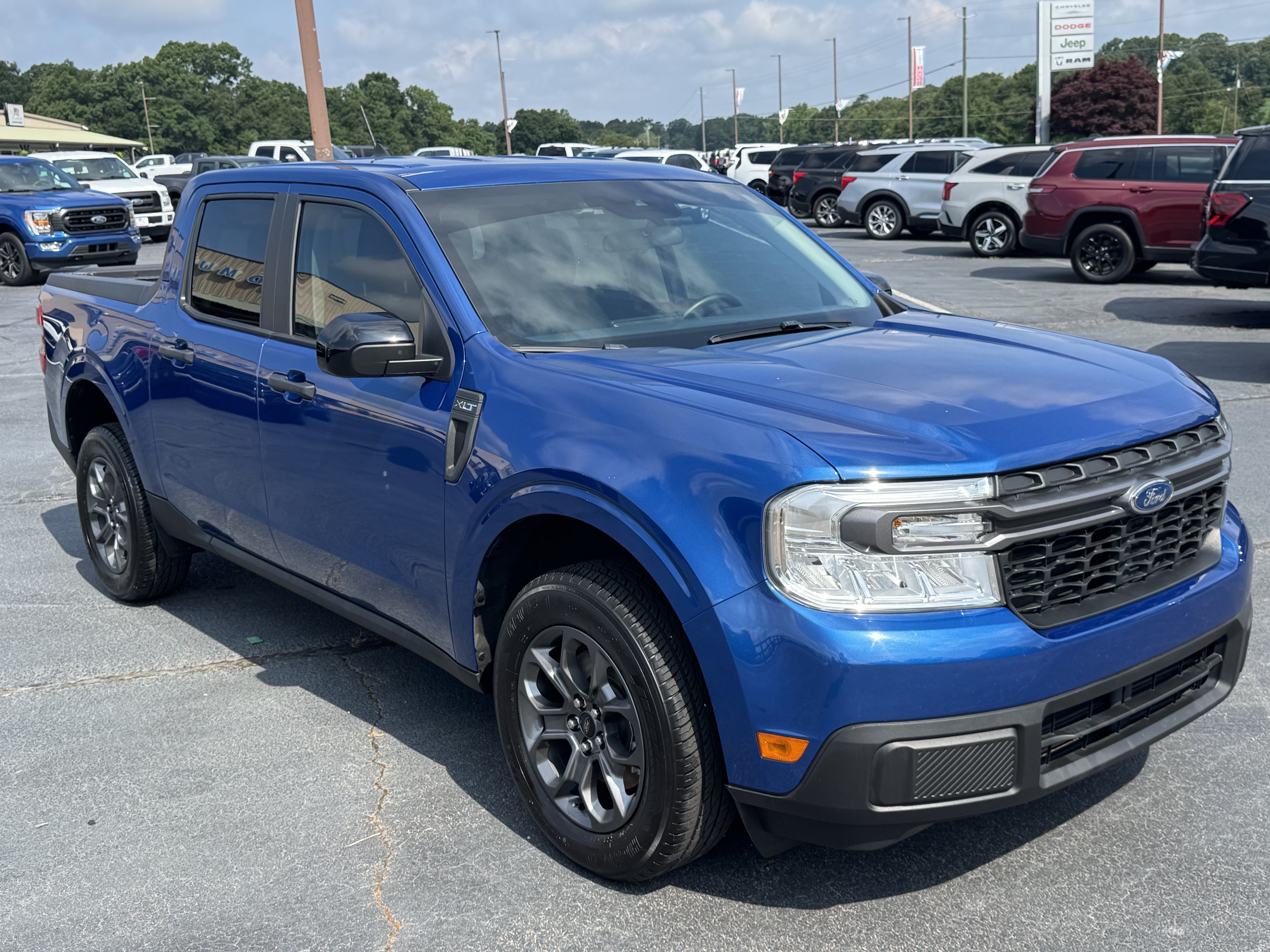 Certified 2024 Ford Maverick XLT w/ XLT Luxury Package FWD image 4