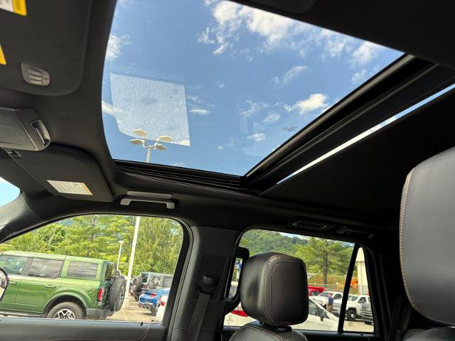 Certified 2023 Ford Expedition Platinum AWD/4WD image 8