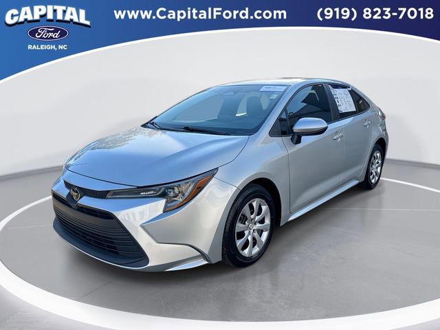 Used 2024 Toyota Corolla LE image 1