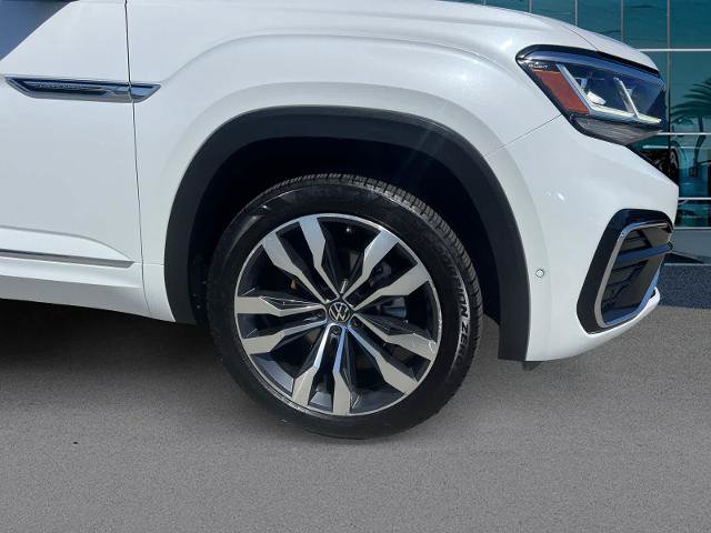 Used 2023 Volkswagen Atlas Cross Sport SEL Premium R-Line AWD/4WD image 9