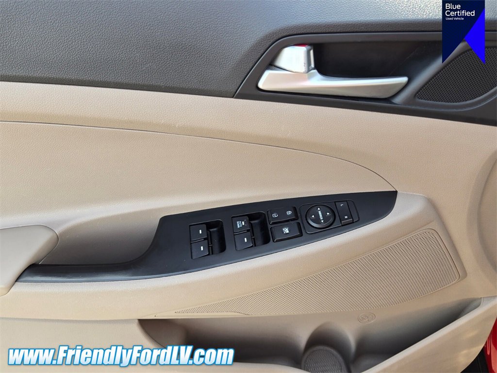 Used 2021 Hyundai Tucson SE w/ Cargo Package image 19