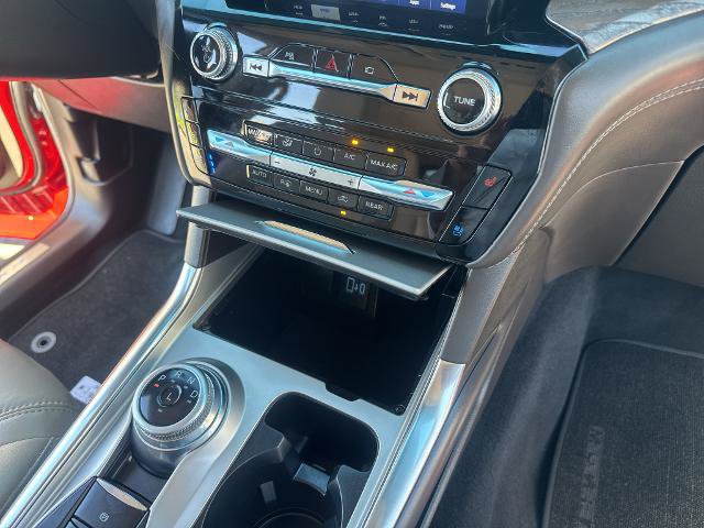Certified 2022 Ford Explorer Platinum w/ Technology Package AWD/4WD image 28