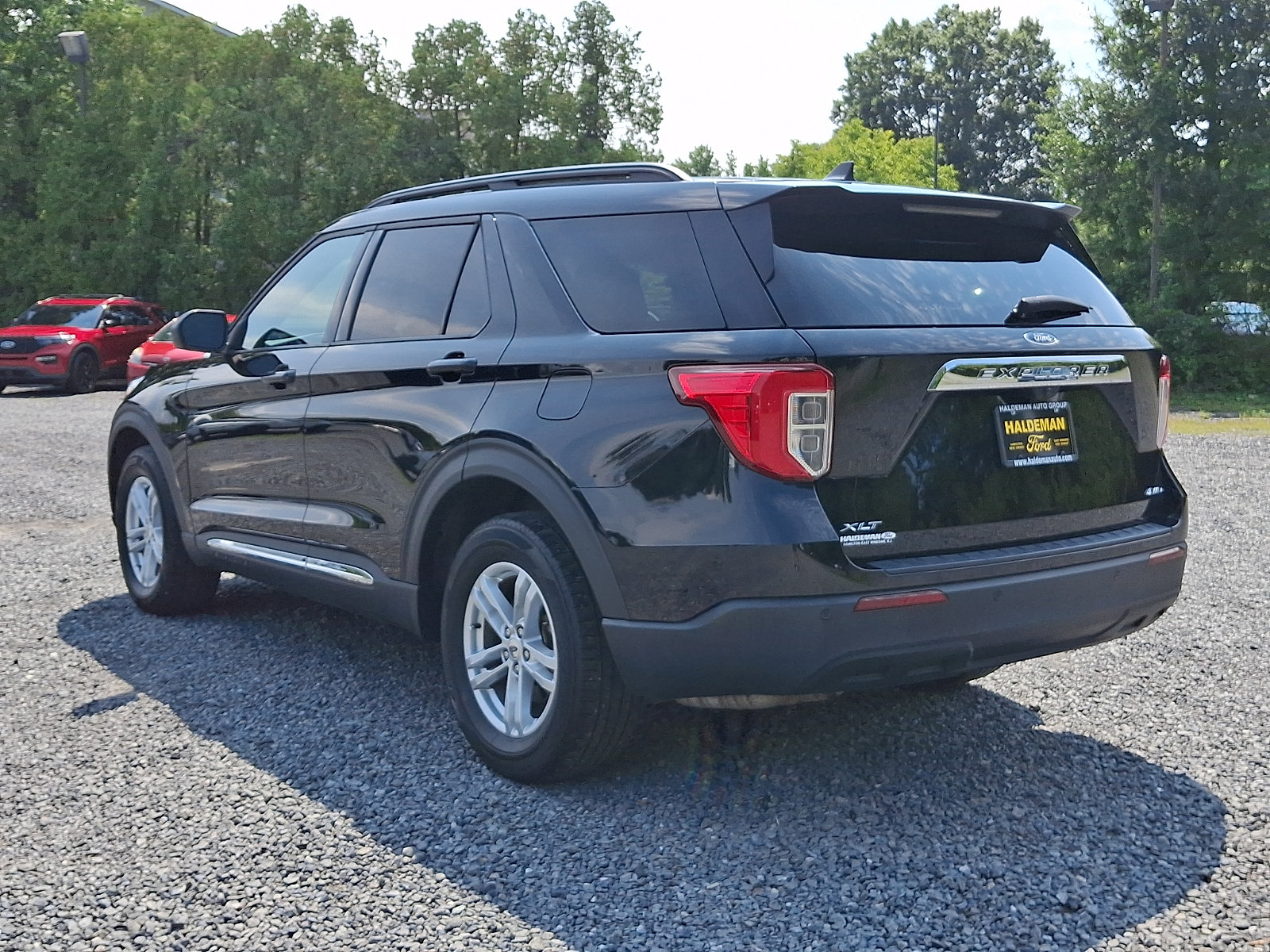 Certified 2023 Ford Explorer XLT AWD/4WD image 5