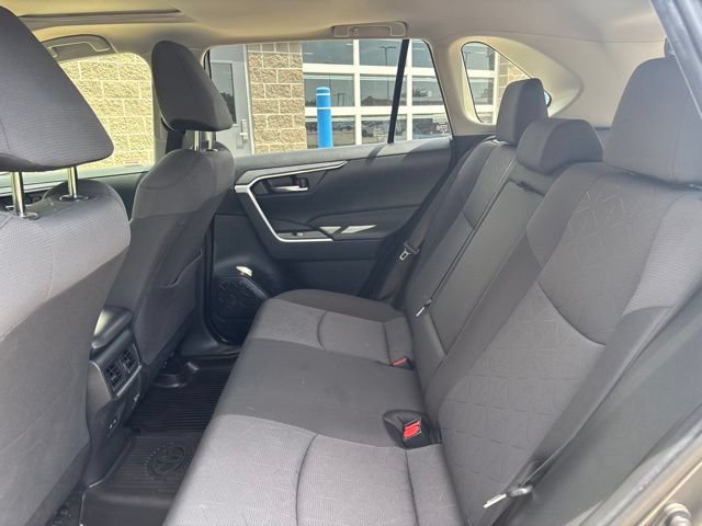 Used 2022 Toyota RAV4 XLE w/ Convenience Package AWD/4WD image 32