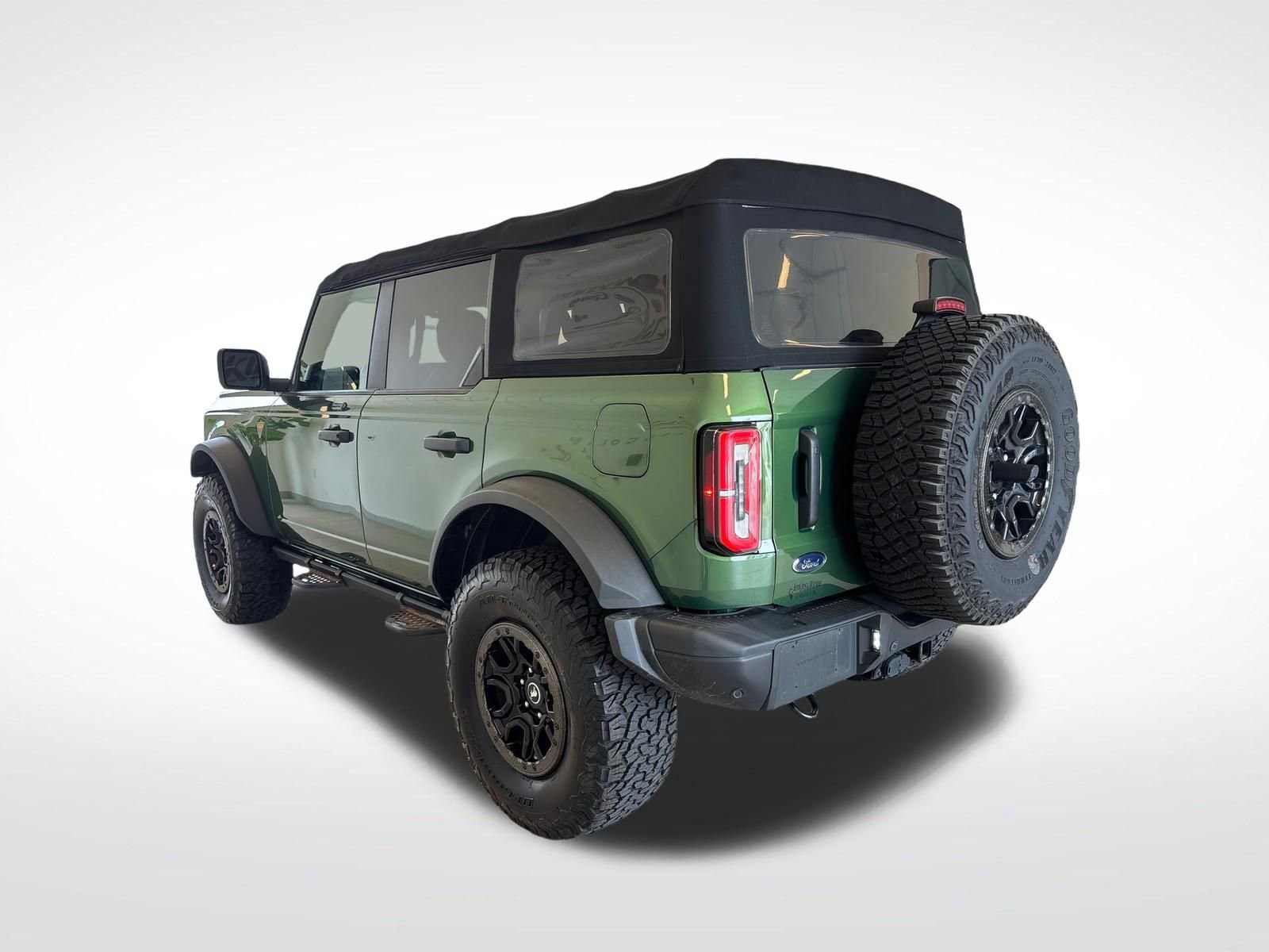 Certified 2022 Ford Bronco Badlands w/ Sasquatch Package AWD/4WD image 2