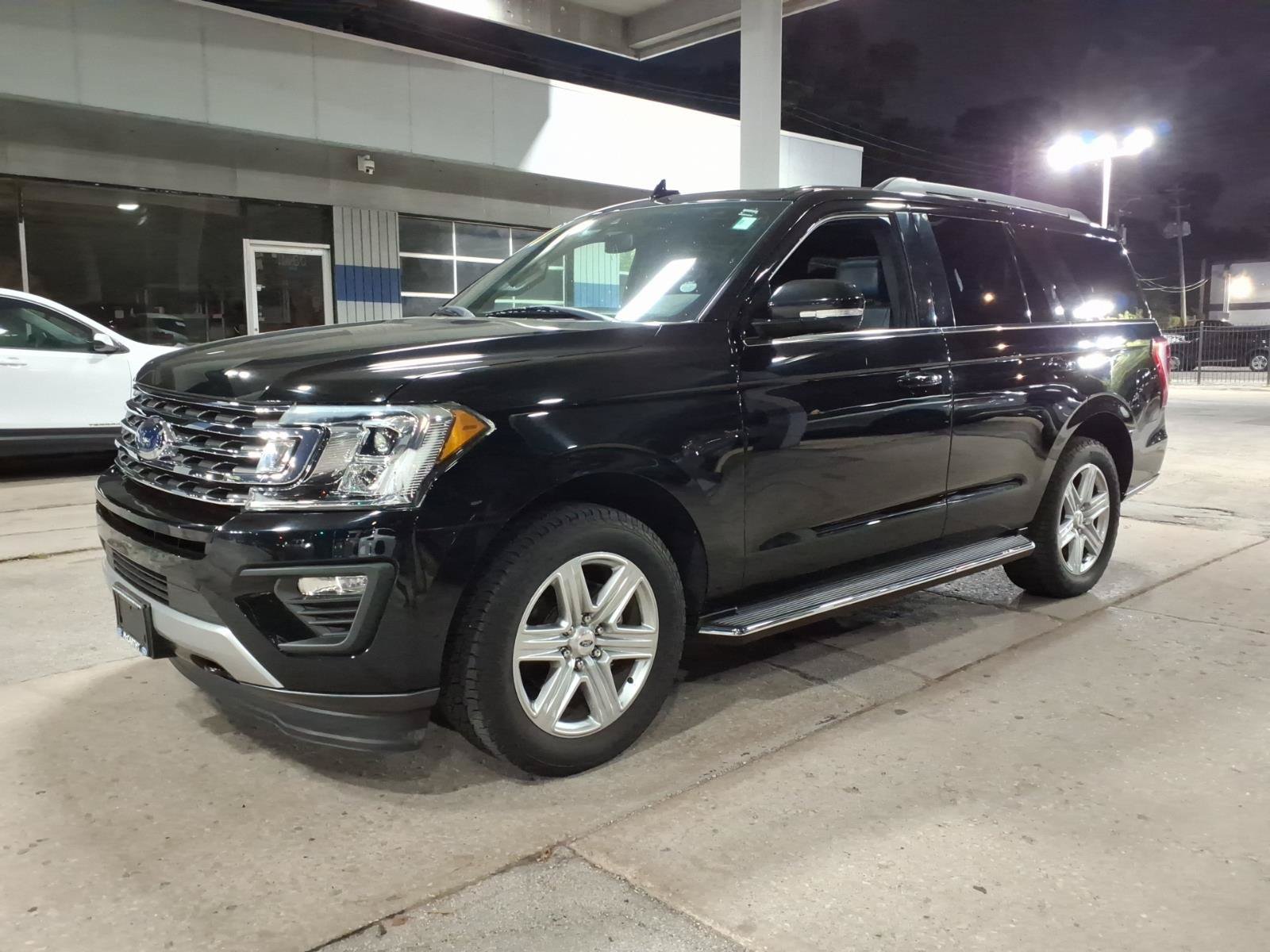 Certified 2018 Ford Expedition XLT w/ Equipment Group 202A AWD/4WD image 6