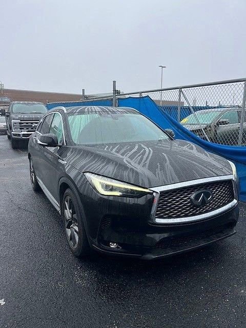 Used 2019 INFINITI QX50 Essential w/ Sensory Package image 3