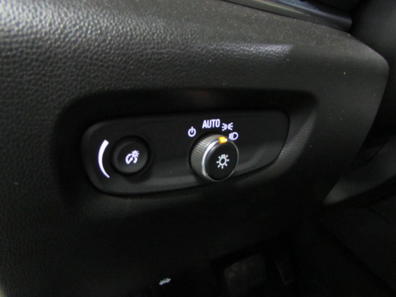 Used 2023 Chevrolet Traverse Premier w/ Redline Edition FWD image 25