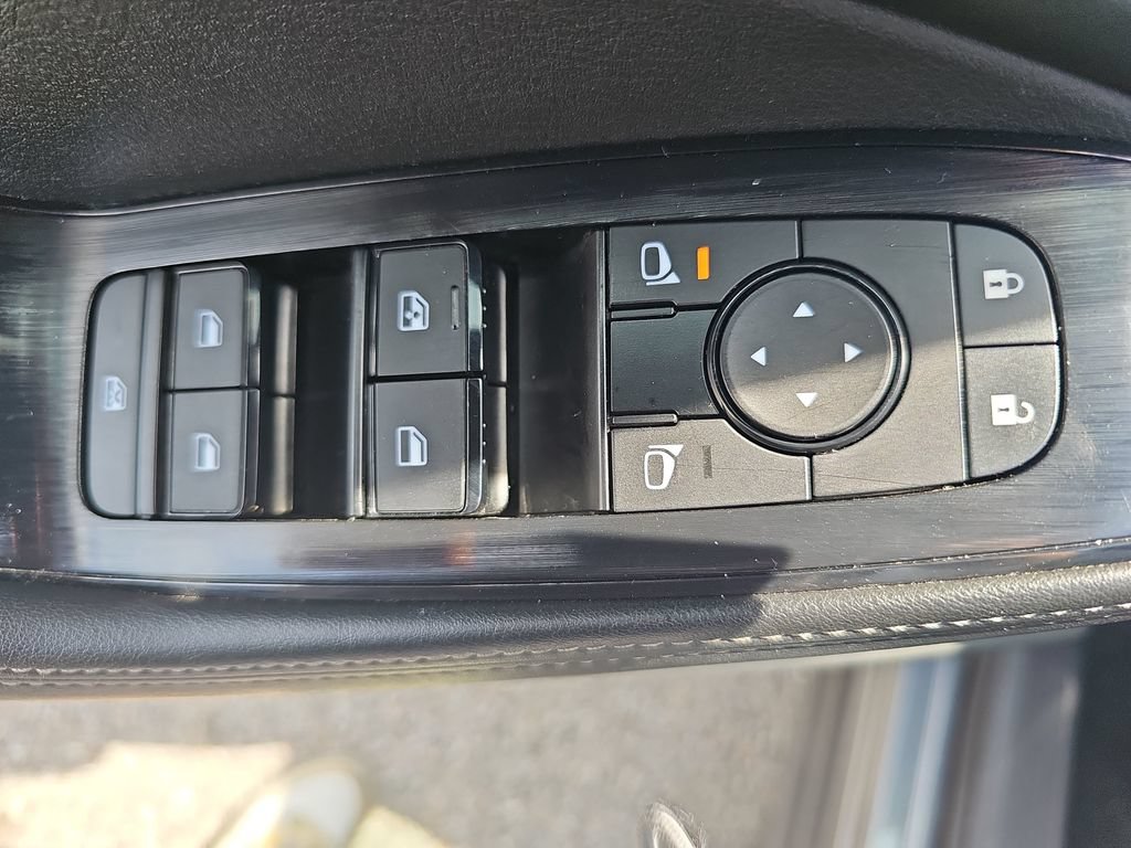 Used 2024 Nissan Rogue SV AWD/4WD image 27