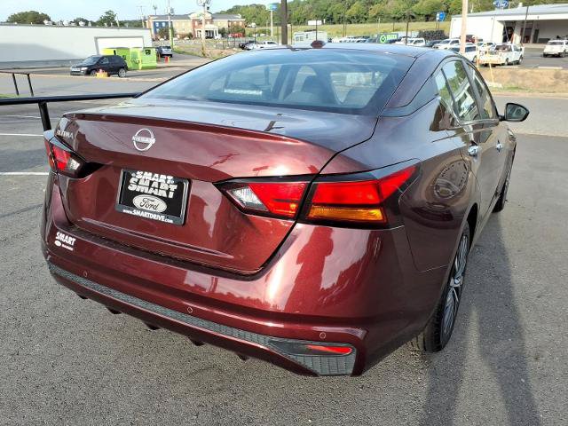 Used 2025 Nissan Altima 2.5 SV FWD image 3
