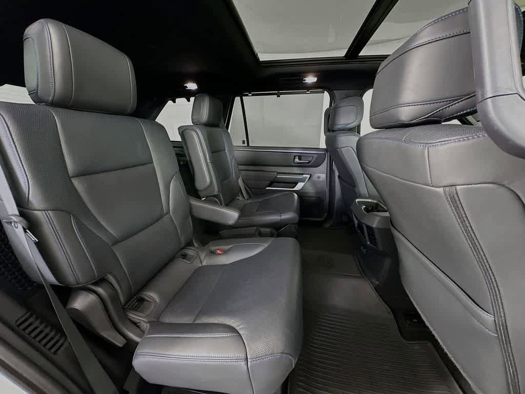 Used 2023 Toyota Sequoia Platinum AWD/4WD image 33