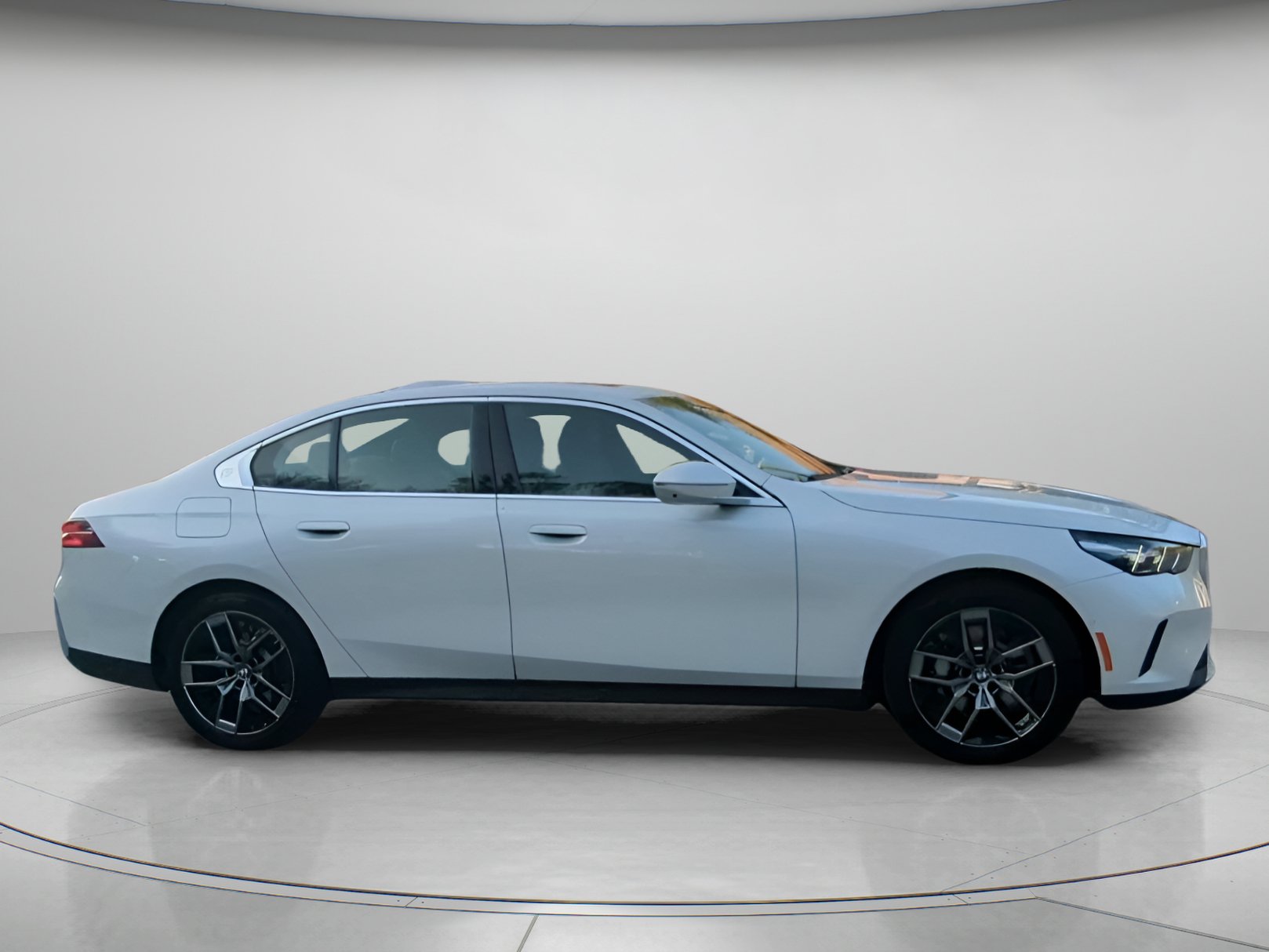 Used 2026 BMW 530i RWD image 34