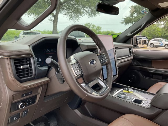 Certified 2024 Ford Expedition King Ranch RWD image 6