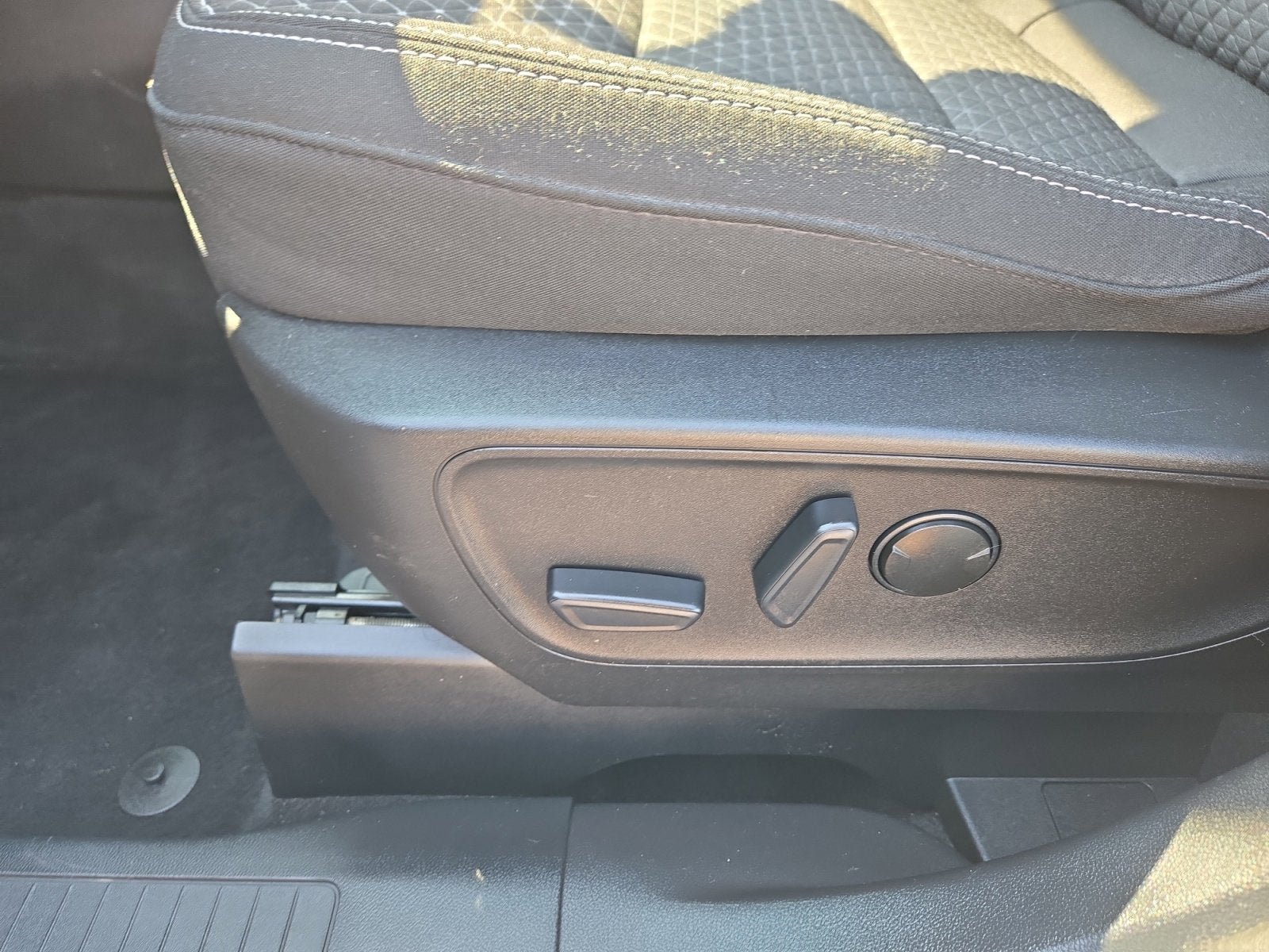 Certified 2023 Ford Escape Active AWD/4WD image 12