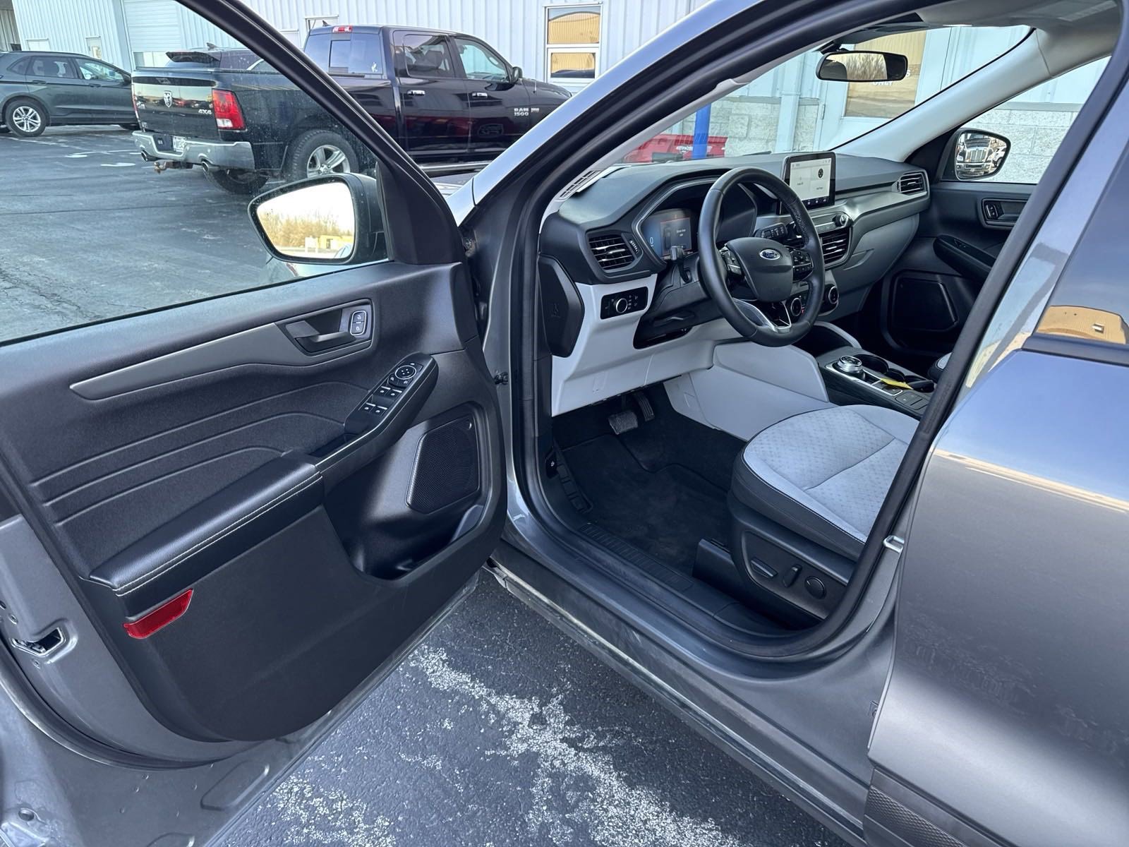 Certified 2023 Ford Escape Active image 25