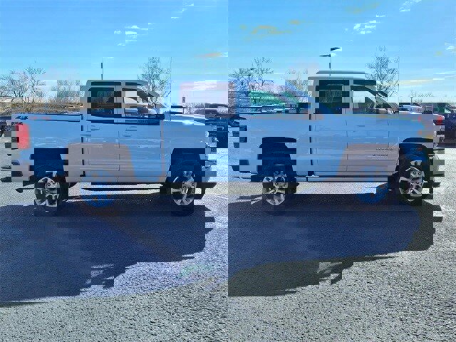 Used 2018 Chevrolet Silverado 1500 LT w/ All Star Edition image 2