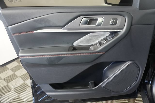 Certified 2025 Ford Explorer ST AWD/4WD image 32