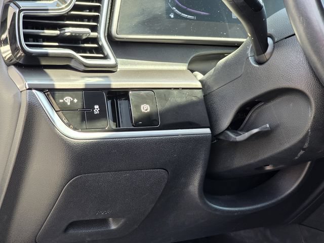Used 2024 Kia Sportage EX FWD image 21