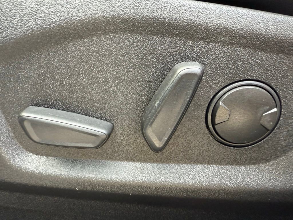 Certified 2024 Ford Edge ST-Line image 21