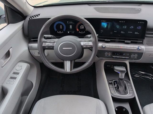 Used 2025 Hyundai Kona SEL image 15