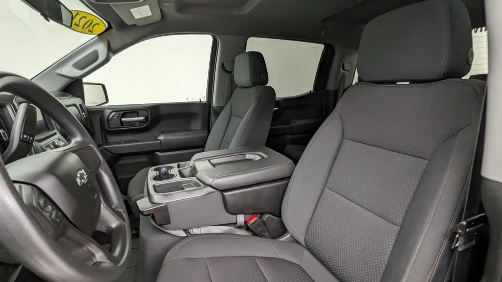 Used 2021 Chevrolet Silverado 1500 Custom Trail Boss AWD/4WD image 2
