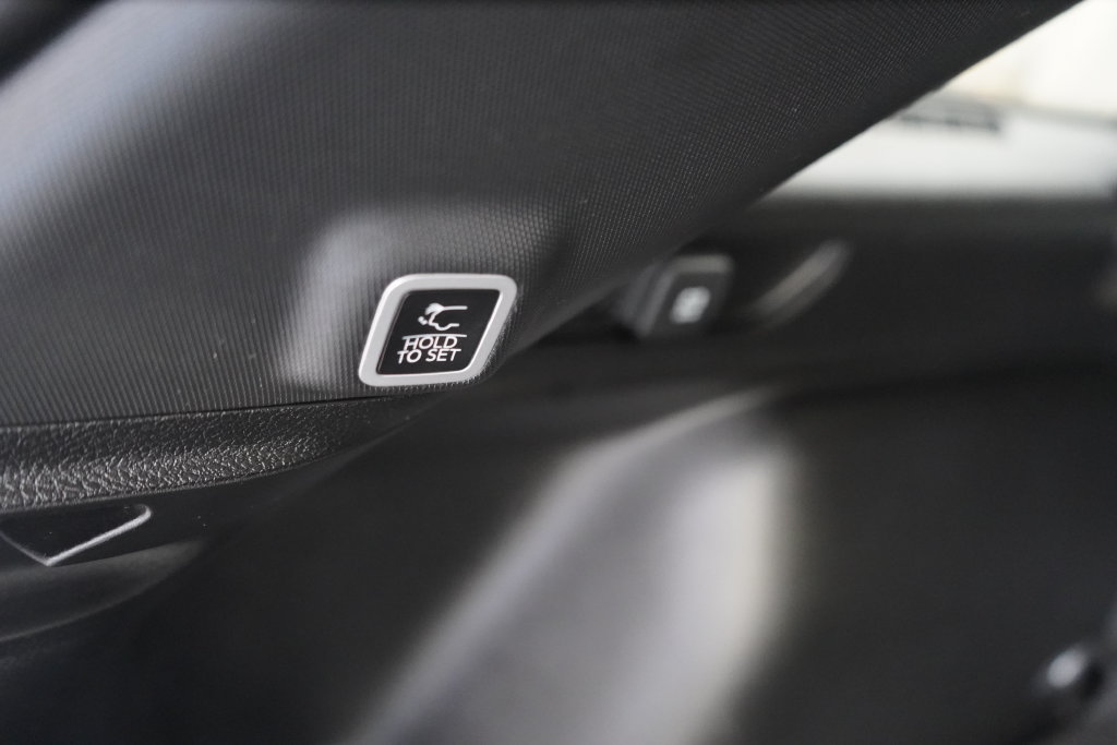 Used 2022 Jeep Grand Cherokee Altitude AWD/4WD image 28