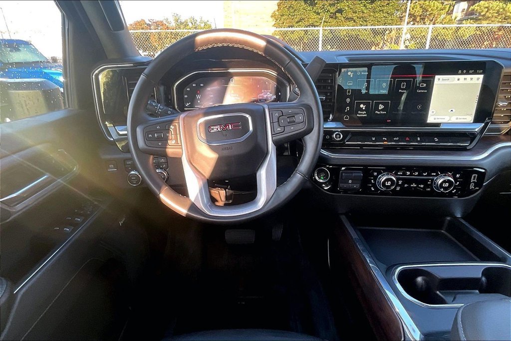 Used 2024 GMC Sierra 2500 SLT w/ SLT Premium Package AWD/4WD image 4