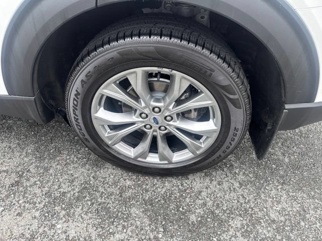 Certified 2023 Ford Explorer XLT w/ Equipment Group 202A AWD/4WD image 12