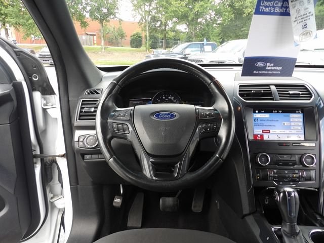 Certified 2019 Ford Explorer XLT w/ Equipment Group 201A FWD image 24