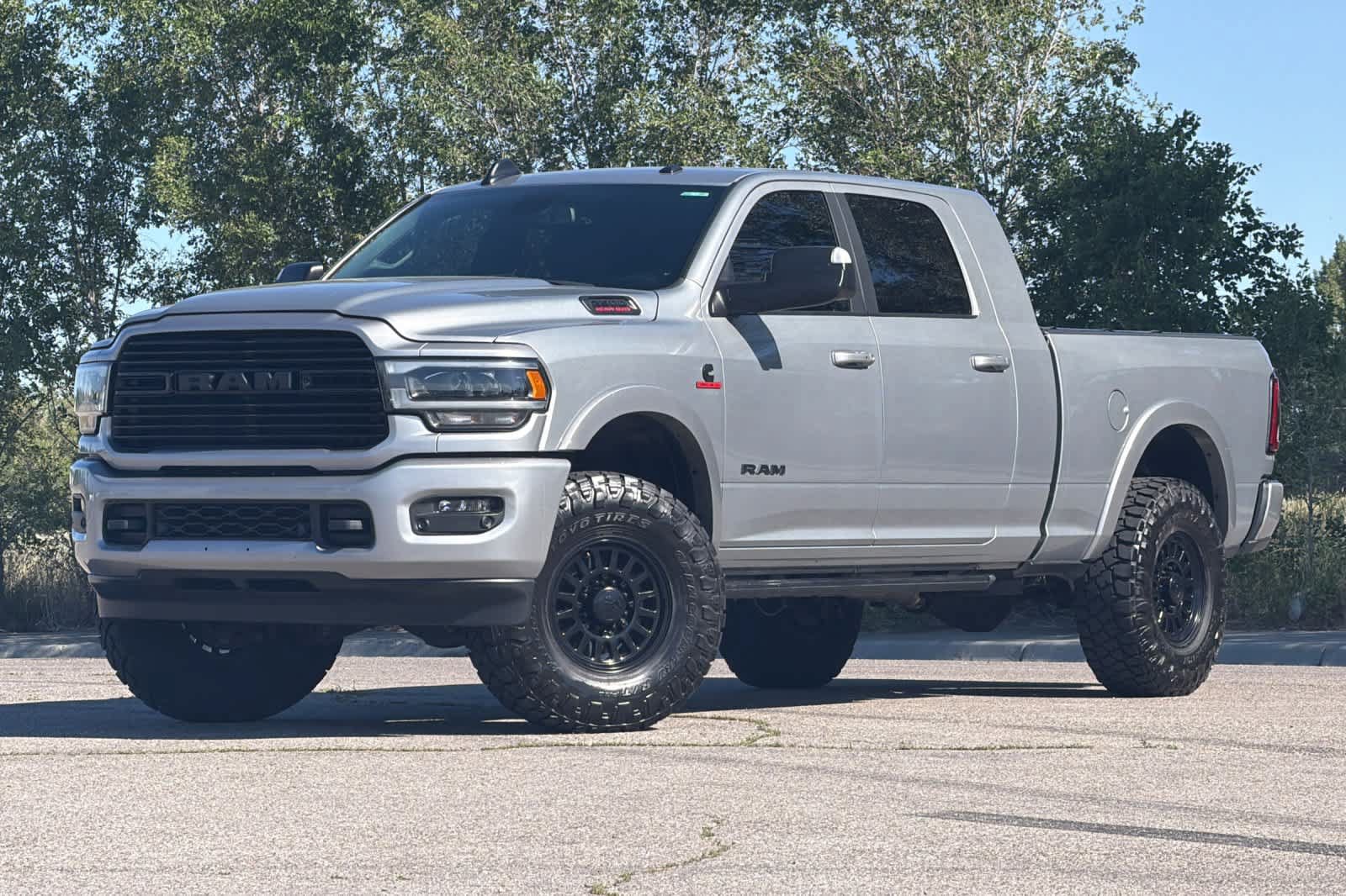 Used 2022 RAM 2500 Laramie w/ Night Edition AWD/4WD image 1