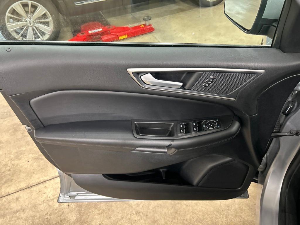 Certified 2024 Ford Edge SEL w/ Convenience Package AWD/4WD image 14