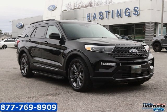 Certified 2022 Ford Explorer XLT w/ Equipment Group 202A image 1