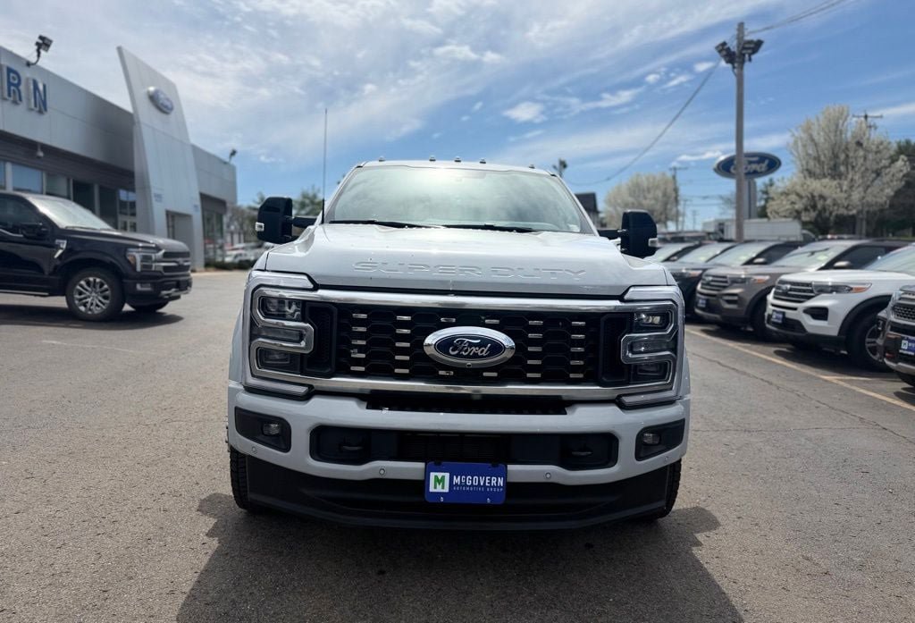 Certified 2025 Ford F450 Platinum w/ FX4 Off-Road Package AWD/4WD image 9