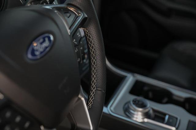 Certified 2023 Ford Edge ST image 27