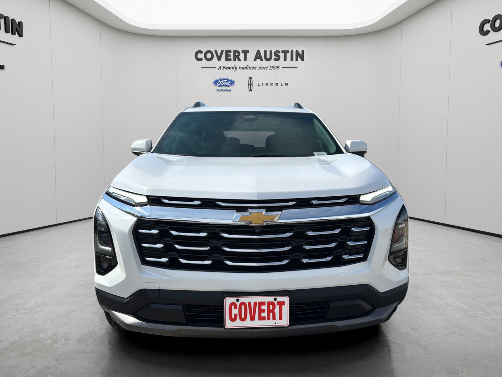 Used 2025 Chevrolet Equinox LT w/ Convenience Package II FWD image 8