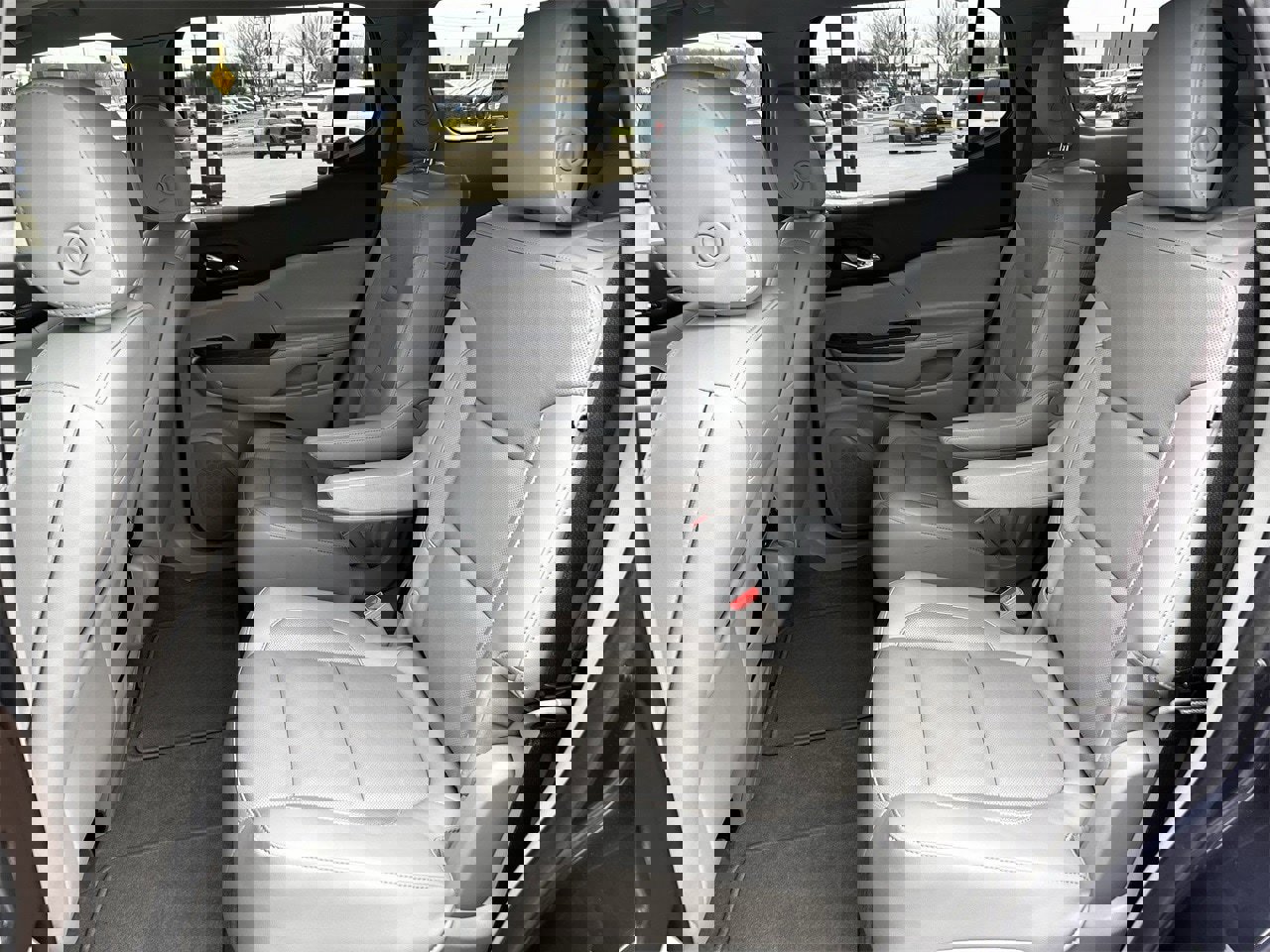 Used 2019 GMC Acadia SLT image 26