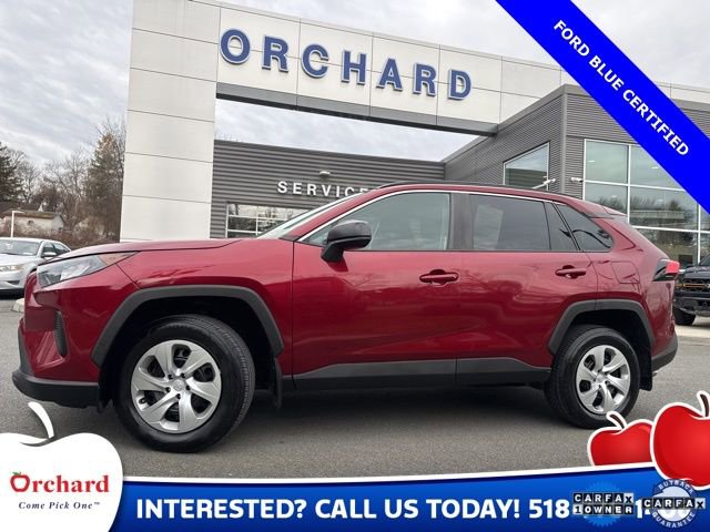 Used 2021 Toyota RAV4 LE image 2