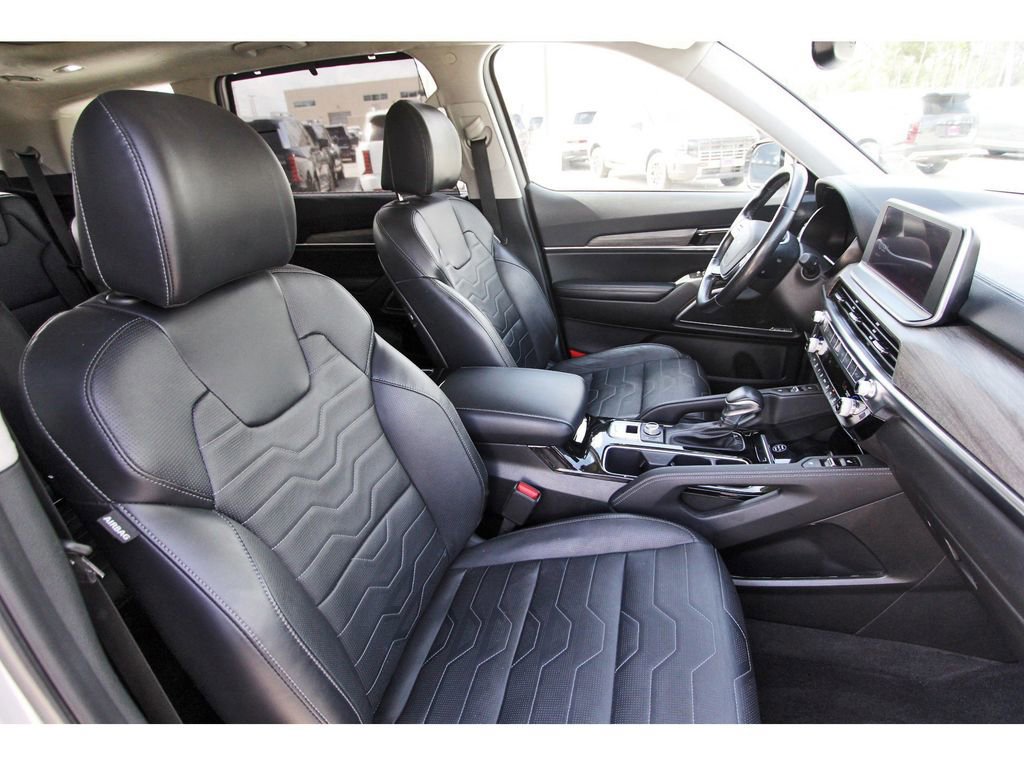 Used 2022 Kia Telluride SX w/ SX Prestige Package image 28