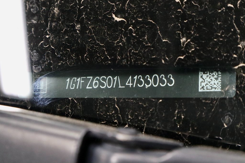 Used 2020 Chevrolet Bolt Premier w/ Infotainment Package image 32